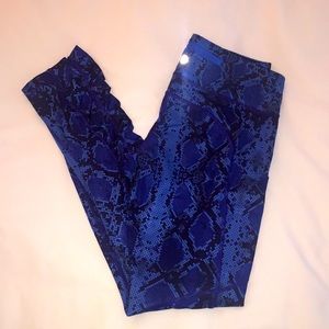 Lululemon Blue Snakeskin Running Leggings